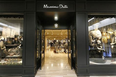 Massimo Dutti Shop .